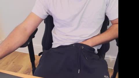 Snapshot of jammyedge chatting on 12-16-24, 08:31 Jammy online show from 12-16-24, 08:31