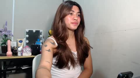 Snapshot of jamray_2 chatting on 06-15-26, 02:41 jam online show from 06-15-26, 02:41
