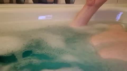 Snapshot of jan170 chatting on 12-14-25, 12:10 jan170 online show from 12-14-25, 12:10