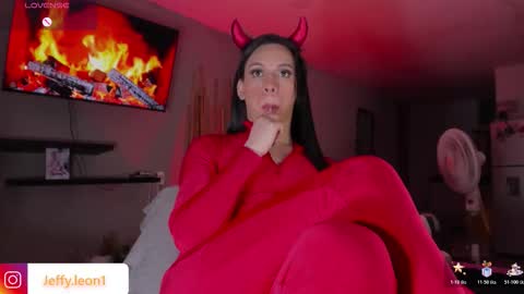 Danna varisheli online show from 11-30-25, 05:44