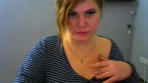 Snapshot of janaloveli chatting on 01-05-25, 07:17 janaloveli online show from 01-05-25, 07:17