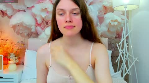 Snapshot of jane__brown chatting on 05-21-26, 12:12 Jane online show from 05-21-26, 12:12