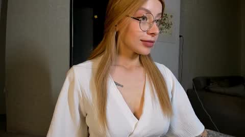 Jane online show from 01-17-25, 09:17