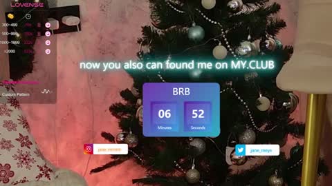 Snapshot of jane_meys chatting on 12-24-24, 11:28 your kitty JANE roawww online show from 12-24-24, 11:28