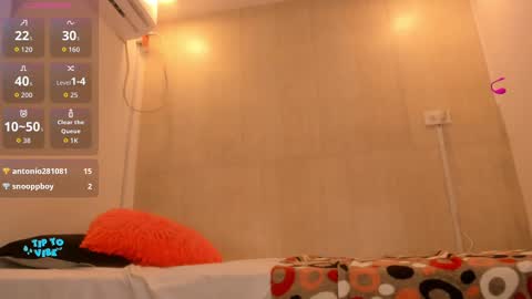 Snapshot of jane_monttgomery chatting on 09-23-25, 03:37 Jane  M online show from 09-23-25, 03:37