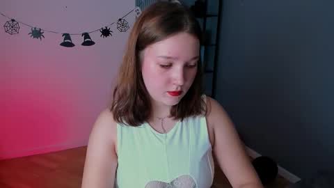 Snapshot of janebyrd chatting on 10-28-25, 02:53 Jane online show from 10-28-25, 02:53