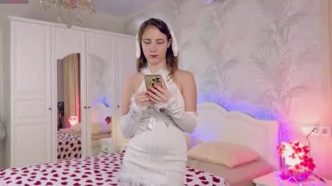 Snapshot of janepuff chatting on 11-15-25, 07:27 janepuff online show from 11-15-25, 07:27