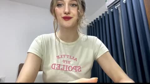 Janie online show from 04-03-26, 08:40