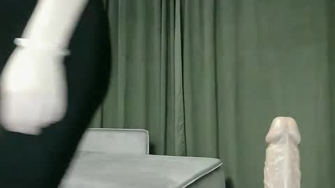 Snapshot of janet_jay_ chatting on 12-31-24, 05:18 Janet online show from 12-31-24, 05:18