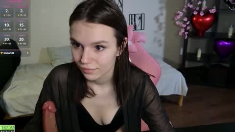 Snapshot of janetcensley chatting on 03-08-26, 09:35 Alexia online show from 03-08-26, 09:35