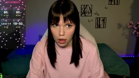 Snapshot of janetcensley chatting on 05-06-26, 09:25 Alexia online show from 05-06-26, 09:25