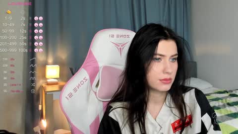 Snapshot of janetfletcher chatting on 01-01-25, 04:39 janetfletcher online show from 01-01-25, 04:39