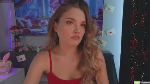 Hi Im Alice and here youll find something online show from 04-04-26, 06:22