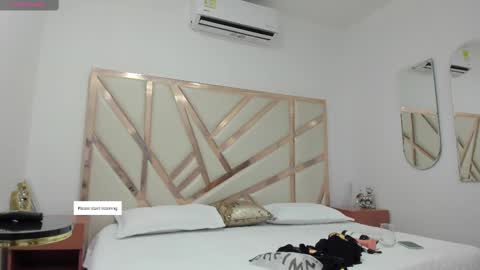 Snapshot of janna_foxx chatting on 10-12-25, 03:38 Janna online show from 10-12-25, 03:38