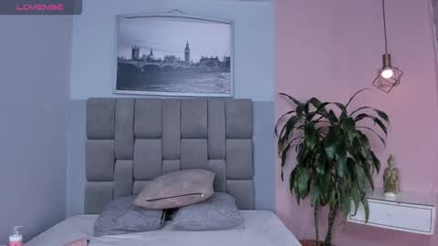 Janna online show from 10-26-25, 06:19