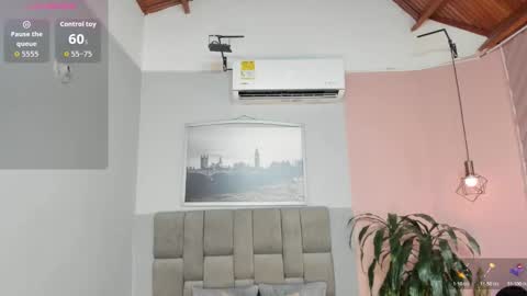 Janna online show from 11-25-25, 11:21