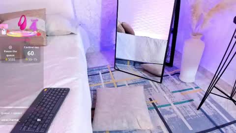    online show from 04-23-26, 06:54