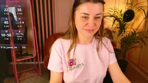Snapshot of janne_fisher chatting on 05-20-26, 10:49 Janne online show from 05-20-26, 10:49