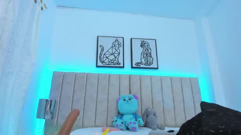 Jane online show from 03-10-25, 11:21