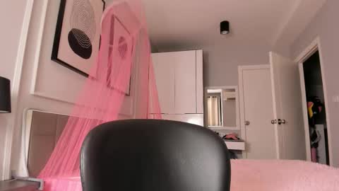 Amelle online show from 02-26-26, 11:04