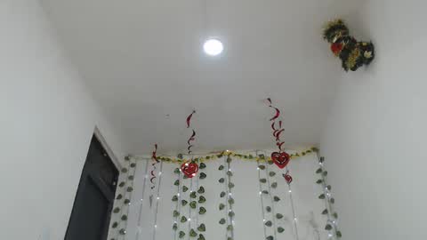 Monik online show from 03-04-25, 01:06