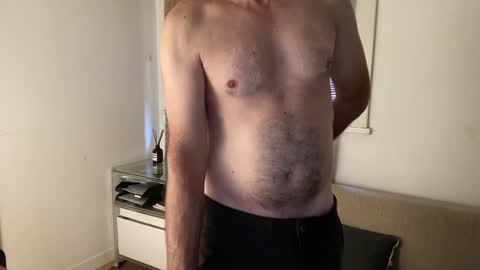 Snapshot of jarabedecereza chatting on 02-19-26, 09:11 MRA online show from 02-19-26, 09:11