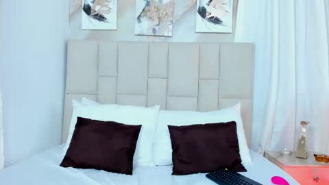 Jaslyn online show from 12-12-24, 07:04