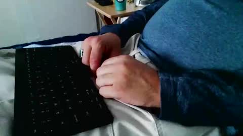 Snapshot of jasmarks2000 chatting on 03-05-25, 08:32 JasMarks online show from 03-05-25, 08:32