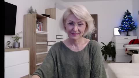 Snapshot of jasmin18v chatting on 12-08-24, 02:19 Jasmin room for people 40 online show from 12-08-24, 02:19