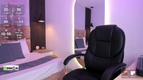 Snapshot of jasmin_adams chatting on 05-12-26, 12:13 Jasmin online show from 05-12-26, 12:13