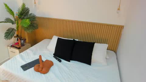 Snapshot of jasmin_evano29 chatting on 06-02-26, 05:37 online show from 06-02-26, 05:37
