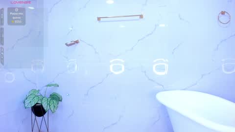 Snapshot of jasmine55__ chatting on 01-14-25, 06:24 Jasmine online show from 01-14-25, 06:24