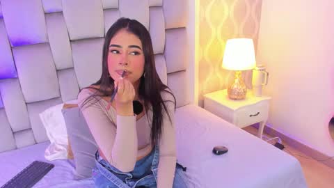 Snapshot of jasmine55__ chatting on 09-23-25, 07:17 Jasmine online show from 09-23-25, 07:17