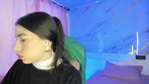 Snapshot of jasmine_hyper_1 chatting on 03-12-25, 02:56 Jas online show from 03-12-25, 02:56