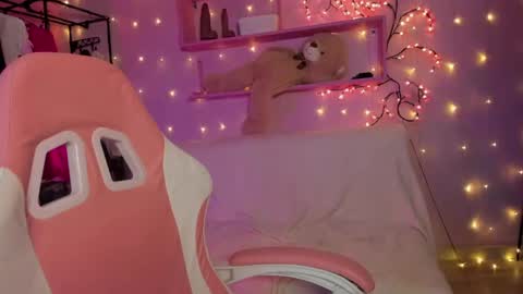 Snapshot of jasmine_ur_princess chatting on 03-14-26, 05:24 jasmine_ur_princess online show from 03-14-26, 05:24