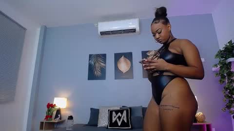 Instagram jasminecampbell1  online show from 12-13-24, 10:34