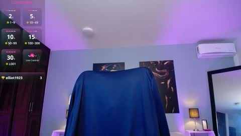 Instagram jasminecampbell1  online show from 10-11-25, 08:29