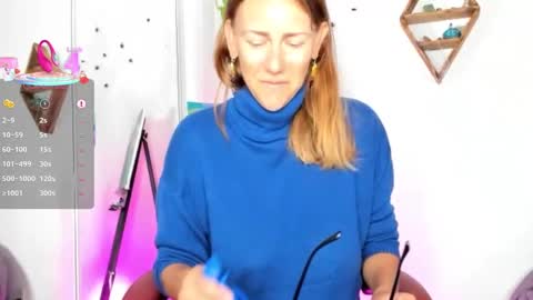 Snapshot of jasminedaze888 chatting on 10-14-25, 10:10 Jasmine Daze online show from 10-14-25, 10:10