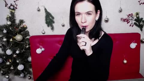 Snapshot of jasminekouch chatting on 01-14-25, 03:32 JasmineKouch online show from 01-14-25, 03:32