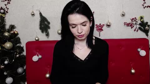 Snapshot of jasminekouch chatting on 01-17-25, 12:31 JasmineKouch online show from 01-17-25, 12:31