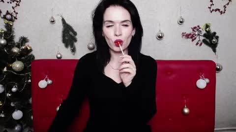 Snapshot of jasminekouch chatting on 01-19-25, 12:49 JasmineKouch online show from 01-19-25, 12:49