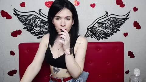 Snapshot of jasminekouch chatting on 02-12-25, 12:37 JasmineKouch online show from 02-12-25, 12:37