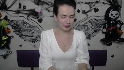 Snapshot of jasminekouch chatting on 10-26-25, 06:41 JasmineKouch online show from 10-26-25, 06:41