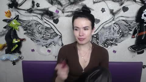 Snapshot of jasminekouch chatting on 11-12-25, 06:41 JasmineKouch online show from 11-12-25, 06:41