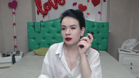 JasmineKouch online show from 04-17-26, 06:16