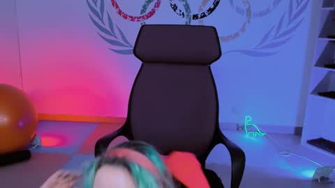 Snapshot of jasminemilko chatting on 01-10-25, 11:11 Jasmine online show from 01-10-25, 11:11