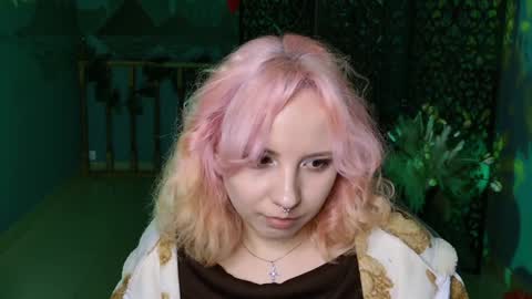 Snapshot of jasminemilko chatting on 01-19-25, 11:12 Jasmine online show from 01-19-25, 11:12