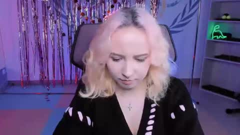 Snapshot of jasminemilko chatting on 02-28-25, 11:25 Jasmine online show from 02-28-25, 11:25