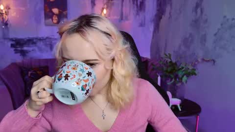 Snapshot of jasminemilko chatting on 03-06-25, 08:19 Jasmine online show from 03-06-25, 08:19