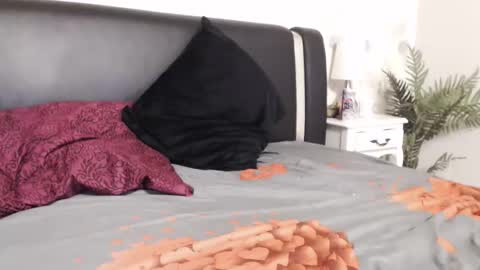 Snapshot of jason_marz chatting on 12-13-25, 07:53 JasoN online show from 12-13-25, 07:53